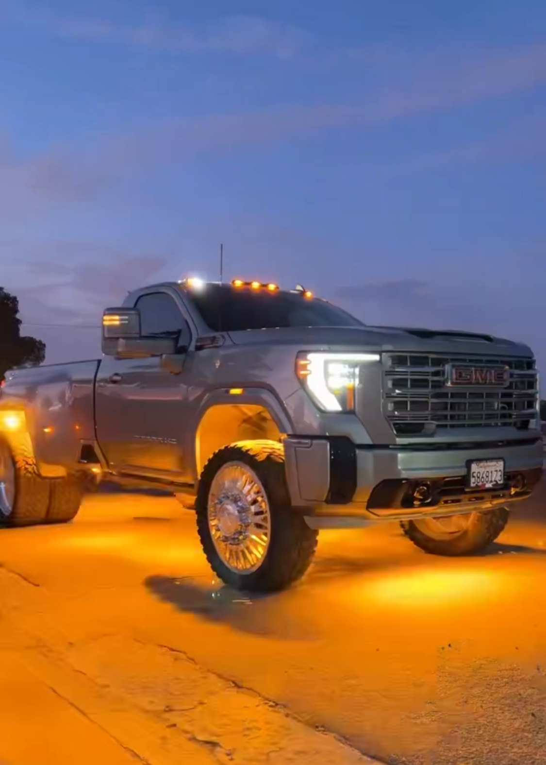 SPACESHIP SERIES MCAW 210 LED Switchback Rock Lights